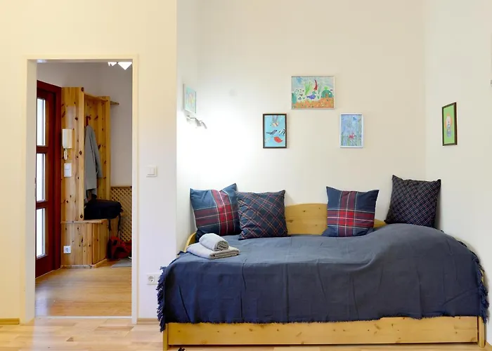 House With Courtyard & Parking Close To Stadtpark * Відень