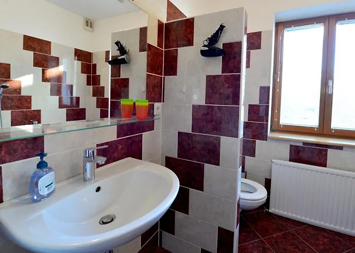 House With Courtyard & Parking Close To Stadtpark Відень